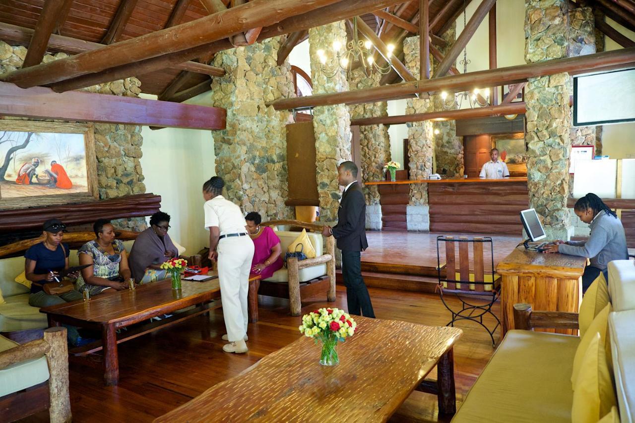 The Great Rift Valley Lodge & Golf Resort Naivasha Bagian luar foto